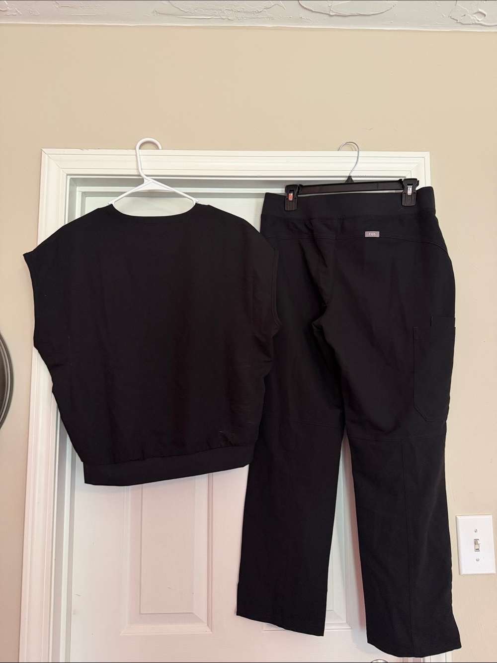 Figs Women's Black scrub bottoms & V-Neck Top Set - Picture 3 of 3
